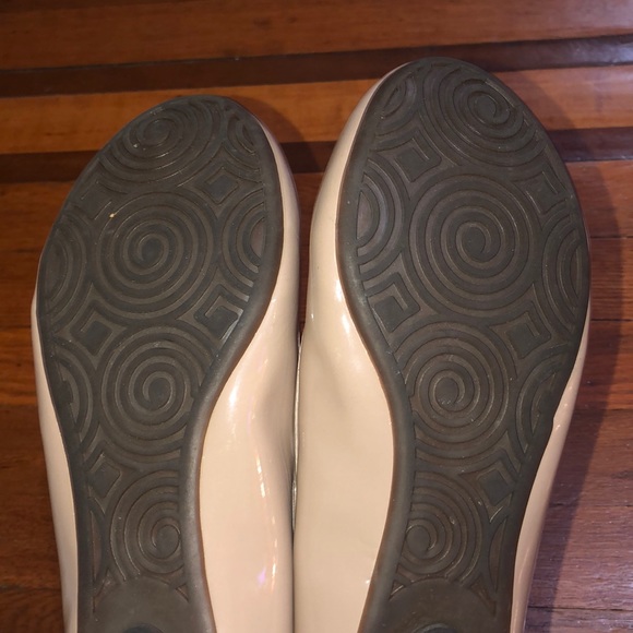 Dr. Scholl’s Flats - Picture 4 of 5